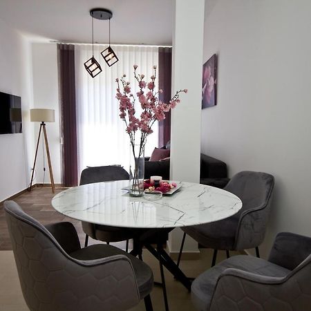 Igman Apartments Tivat Extérieur photo