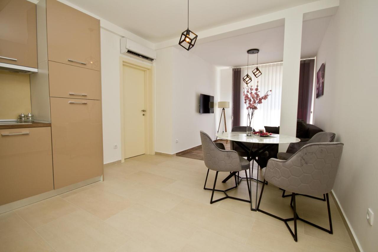 Igman Apartments Tivat Extérieur photo