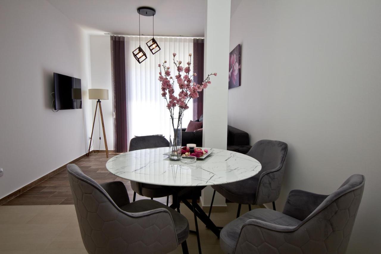 Igman Apartments Tivat Extérieur photo